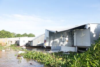 Đồng Tháp: 6 căn nhà bị sạt lở xuống sông Tiền