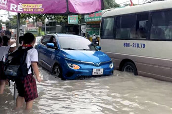 Thời tiết hôm nay 23/9: Siêu bão Ragasa quần thảo gây sóng cao 10m, Nam Bộ mưa rỉ rả cả ngày