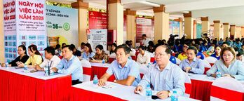 Hơn 1.000 học sinh, sinh viên, người lao động tham gia Ngày hội việc làm năm 2025