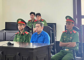 Giả làm trợ lý giám đốc lừa góp vốn rồi chiếm đoạt hơn 63 tỉ đồng