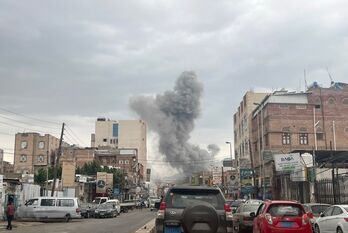 Israel không kích thủ đô Yemen đáp trả vụ UAV Houthi tấn công