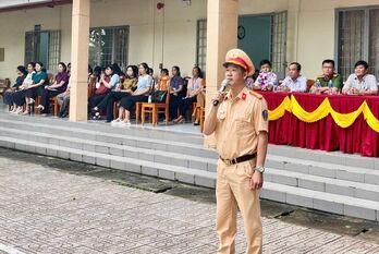 Tuyên truyền an toàn giao thông cho phụ huynh học sinh
