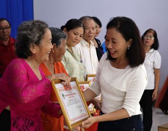 Phường Bình Minh: Mừng thọ, chúc thọ 109 người cao tuổi