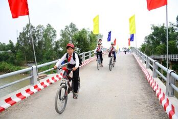 Huy động các nguồn lực xây dựng nông thôn mới, nâng cao đời sống người dân Huy động các nguồn lực xây dựng nông thôn mới, nâng cao đời sống người dân