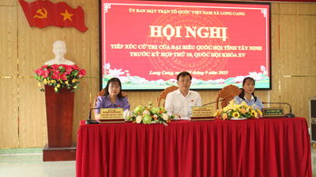 Đoàn đại biểu Quốc hội tỉnh tiếp xúc cử tri tại xã Phước Vĩnh Tây, xã Long Cang
