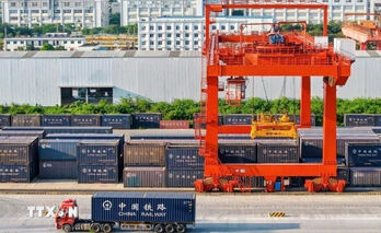 Cross-border passenger train boosts Vietnam–China economic, cultural ties