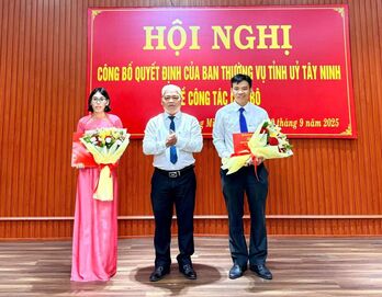 Xã Dương Minh Châu: Công bố quyết định của Ban Thường vụ Tỉnh ủy về công tác cán bộ