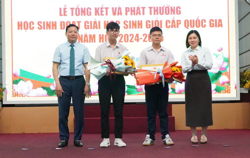Thưởng 35 triệu đồng cho học sinh đoạt giải Nhất/Huy chương Vàng quốc tế