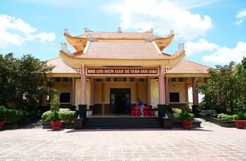 Giáo sư Trần Văn Giàu: Dấu ấn một nhân cách: Trở về nơi ra đi (Bài 4)
