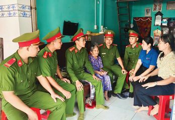 Gắn kết cộng đồng qua những hoạt động nghĩa tình