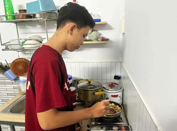 Hãy để con tự lập để vững bước vào đời