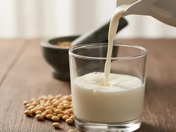 Tác động bất ngờ của sữa đậu nành với mỡ máu