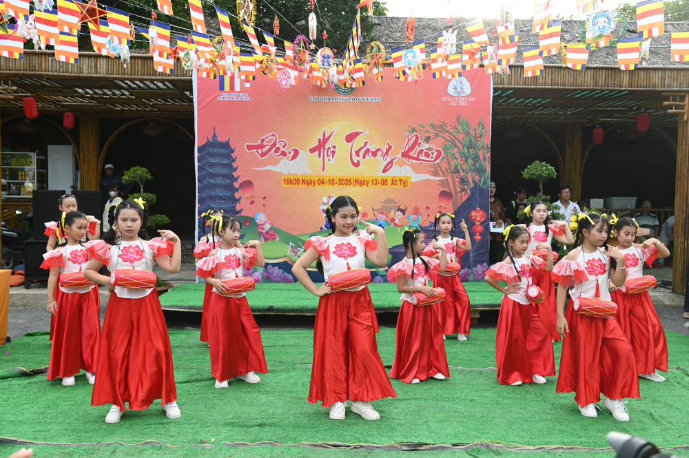 Tiết mục văn nghệ tạ Chương trình 