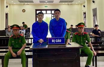 Giả mỹ nữ để dụ đàn ông cướp tài sản