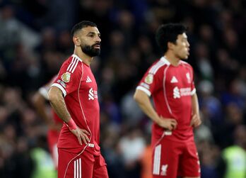 Liverpool đến sân Chelsea và thua trận thứ 3 liên tiếp, mất ngôi đầu Premier League