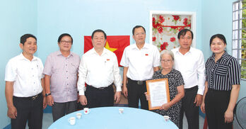 Huy động sức mạnh tổng hợp, chung tay vì người nghèo