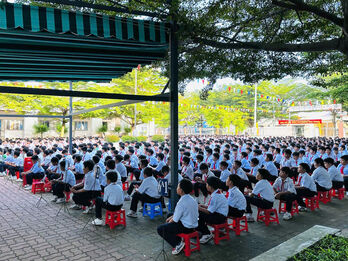 Tuyên truyền pháp luật cho học sinh trung học cơ sở