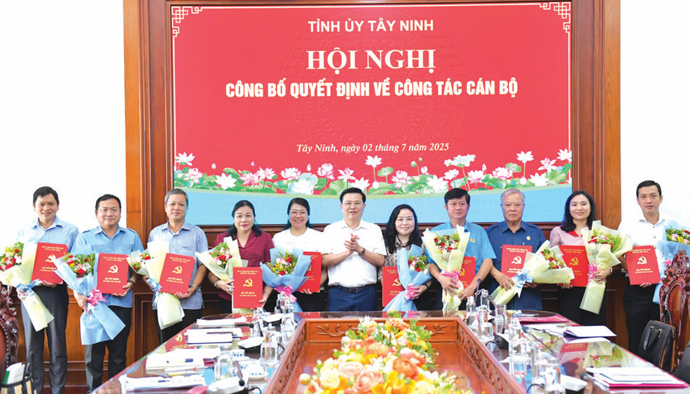 Phát huy sức mạnh đại đoàn kết - nhiệm vụ nòng cốt của Mặt trận trong sự đồng hành cùng tỉnh nhà bứt phá vươn lên