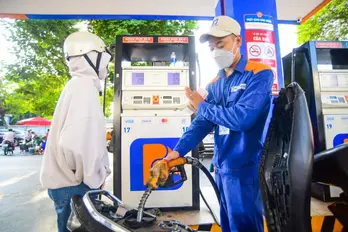 Giá xăng dầu đồng loạt giảm