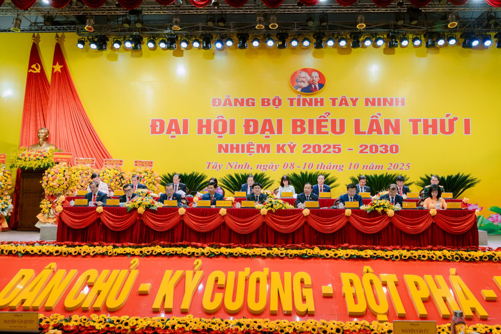 Kỳ vọng tỉnh Tây Ninh sẽ trở thành một trong những hình mẫu thành công sau hợp nhất (*) Đoàn Chủ tịch điều hành Đại hội