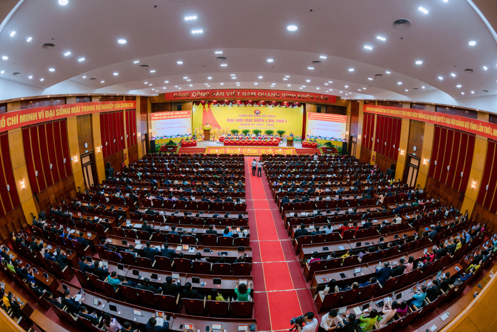 Kỳ vọng tỉnh Tây Ninh sẽ trở thành một trong những hình mẫu thành công sau hợp nhất (*) Đại hội đại biểu Đảng bộ tỉnh Tây Ninh lần thứ I, nhiệm kỳ 2025-2030