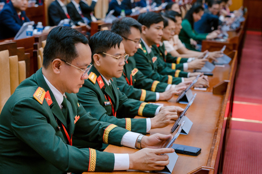 Kỳ vọng tỉnh Tây Ninh sẽ trở thành một trong những hình mẫu thành công sau hợp nhất (*) Đoàn đại biểu của Đảng bộ Quân sự tỉnh tham dự Đại hội