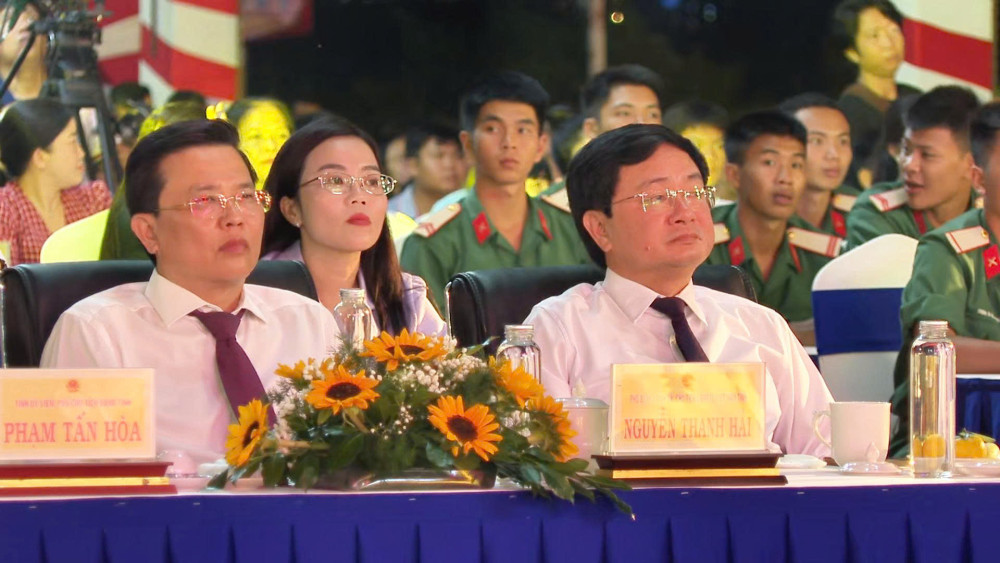 Tây Ninh: Đặc sắc Chương trình nghệ thuật chào mừng thành công Đại hội đại biểu Đảng bộ tỉnh lần thứ I