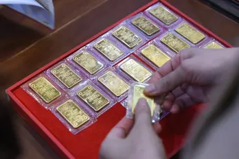 Giá vàng hôm nay 10/10: Thế giới đi lùi, trong nước giảm 600.000 đồng