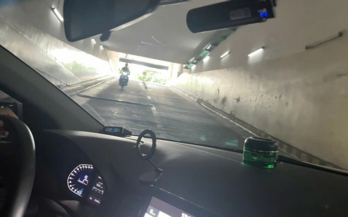 Sai lầm cần tránh khi lái ô tô số tự động dừng, khởi hành ngang dốc