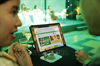 E-commerce - A 'digital expressway' bringing Vietnamese goods to global markets