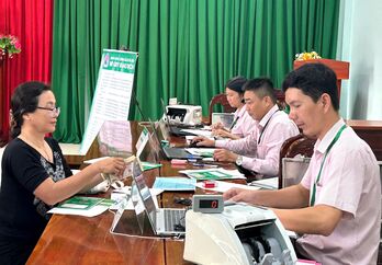 Tân Thạnh: Vốn tín dụng chính sách chắp cánh ước mơ đến trường