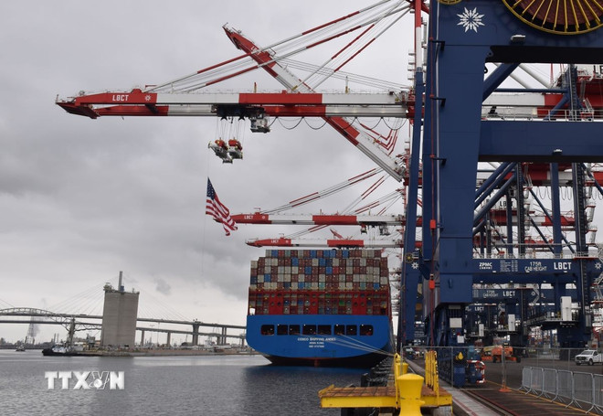 Trung Quốc tuyên bố đáp trả, áp thuế cảng đặc biệt với tàu Mỹ