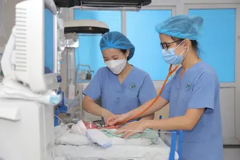 Không cần cấm bác sĩ siêu âm thông báo giới tính thai nhi