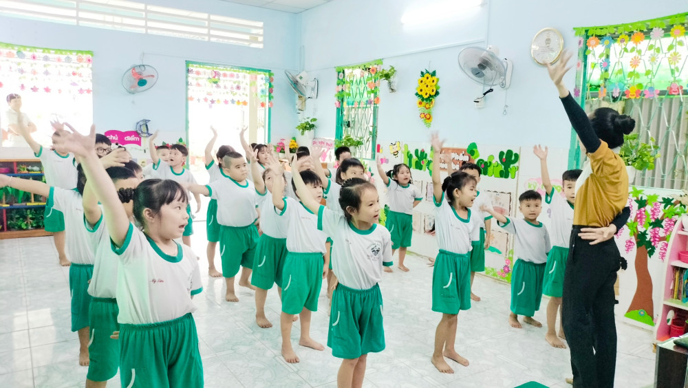 Đầu tư cho dân số là đầu tư cho phát triển