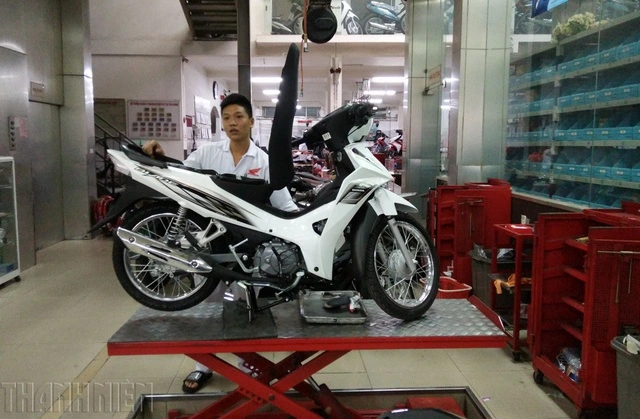 Lái xe máy thế nào cho tiết kiệm nhiên liệu?