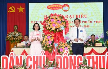 Bà Vương Thị Hồng Loan giữ chức Chủ tịch UBMTTQ Việt Nam xã Phước Vinh