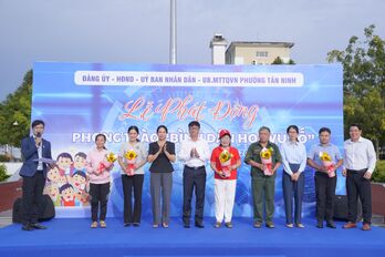Phường Tân Ninh phát động Phong trào 'Bình dân học vụ số'