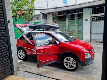 Gắn cốp nắp phi thuyền trên ô tô có ảnh hưởng đến vận hành?