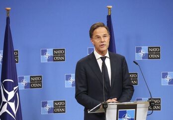 NATO nhóm họp thảo luận mục tiêu chi tiêu quốc phòng và hỗ trợ Ukraine