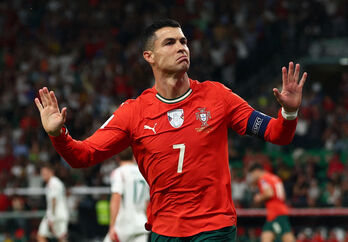Ronaldo lập nên kỷ lục vĩ đại ở vòng loại World Cup