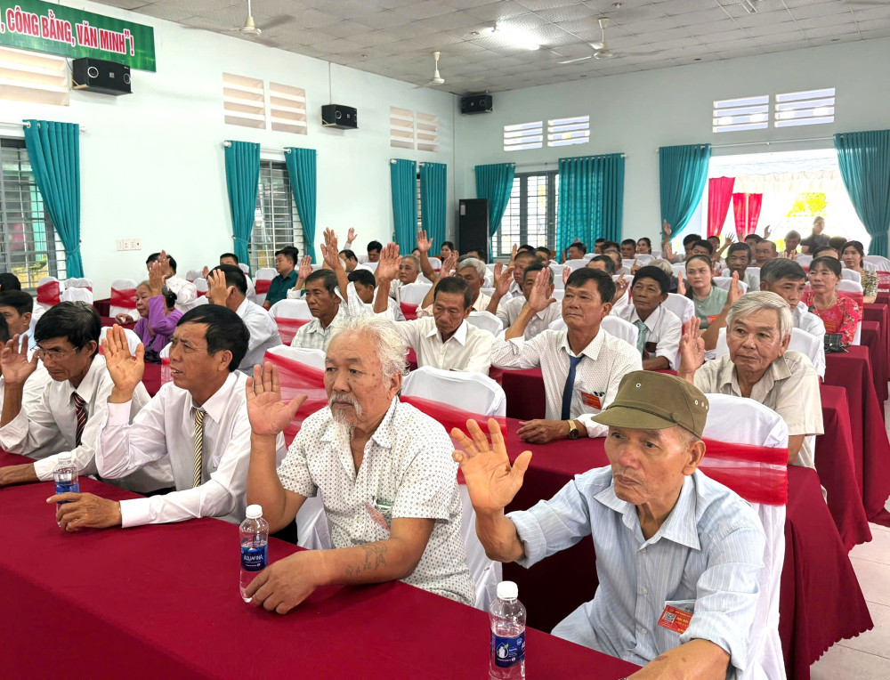 Đại biểu dự Đại hội đại biểu HDN xã Tân Lập