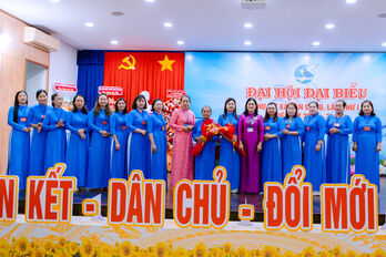 Bà Nguyễn Thị Thúy Hằng giữ chức Chủ tịch Hội Liên hiệp Phụ nữ xã Tân Châu