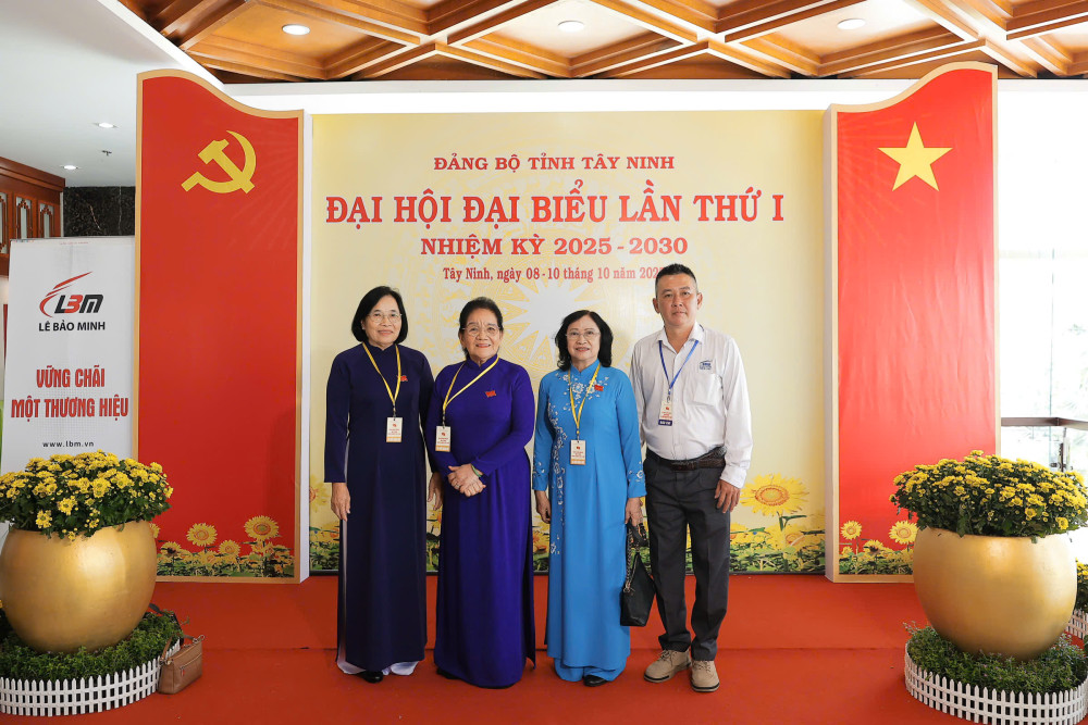 Ngày Doanh nhân, kể chuyện phục vụ Đại hội Đảng