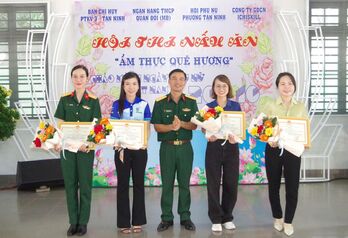 Ban Chỉ huy Phòng thủ khu vực 3 – Tân Ninh: Gặp mặt hội viên phụ nữ nhân dịp 20/10 Ban Chỉ huy Phòng thủ khu vực 3 – Tân Ninh: Gặp mặt hội viên phụ nữ nhân dịp 20/10