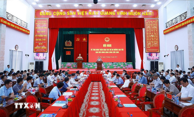 Thủ tướng: Triển khai các dự án hạ tầng tại Đồng bằng sông Cửu Long là đòi hỏi của trái tim