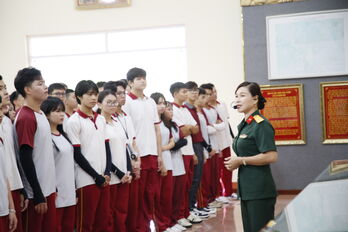 Phụ nữ Sư đoàn 5 - Tự tin, đảm đang góp sức xây dựng đơn vị vững mạnh