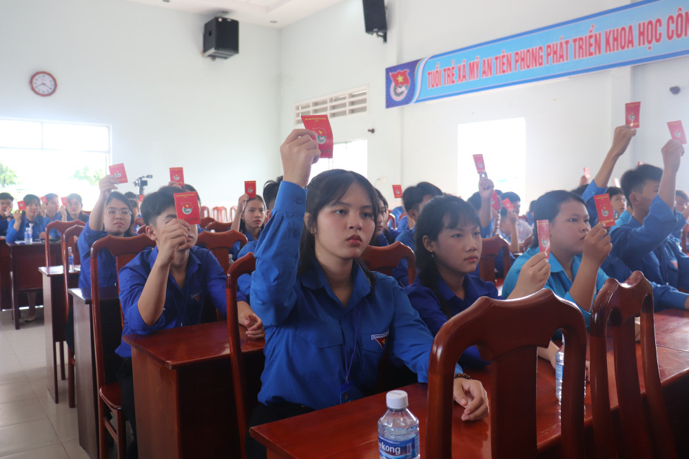 Chị Ngô Thị Diễm Trang giữ chức Bí thư Đoàn TNCS Hồ Chí Minh xã Mỹ An