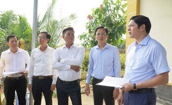 Lãnh đạo xã Cần Giuộc khảo sát thực tế các trường công lập trên địa bàn