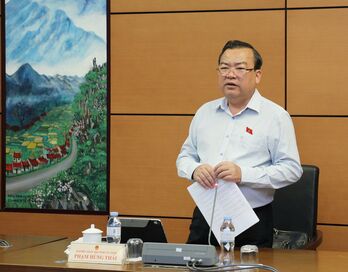 Quốc hội thảo luận về tình hình kinh tế - xã hội