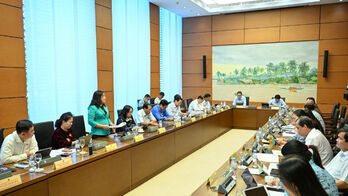 Hoàn thiện thể chế, khơi thông nguồn lực đầu tư công